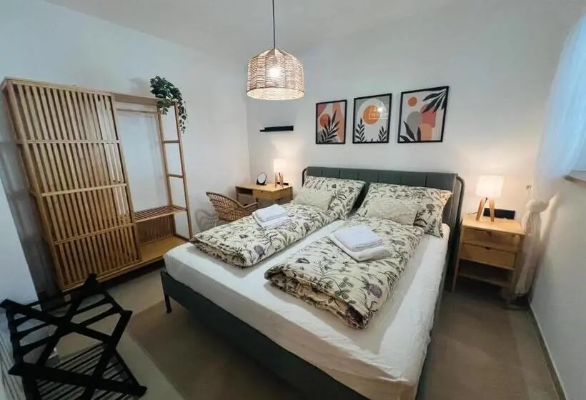 ファミリールーム, Apartmány V Zahradě