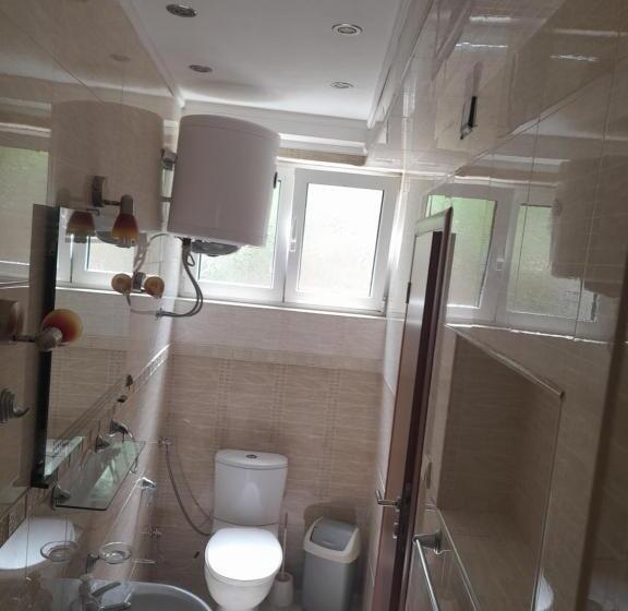 اتاق استاندارد سه نفره, Ulpiana   Apartments,rooms,hostel