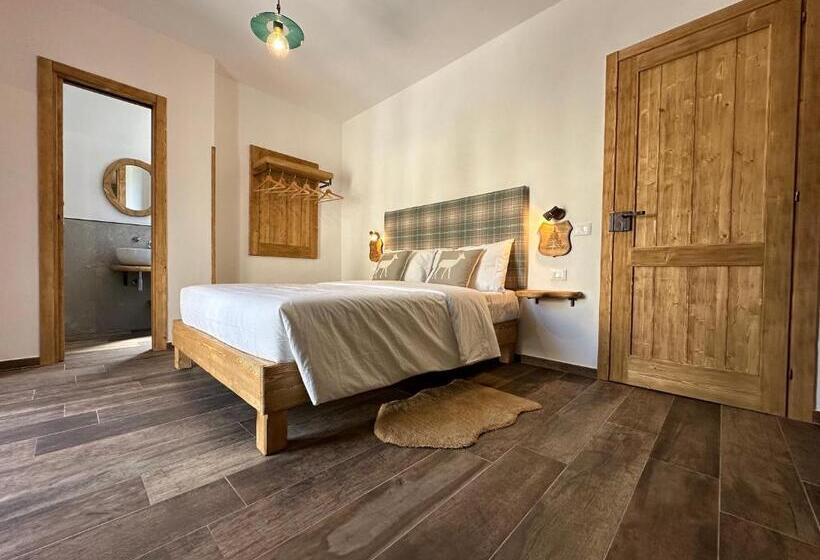 غرفة قياسية مزوَّدة بشُرفة, Esplora Lake House