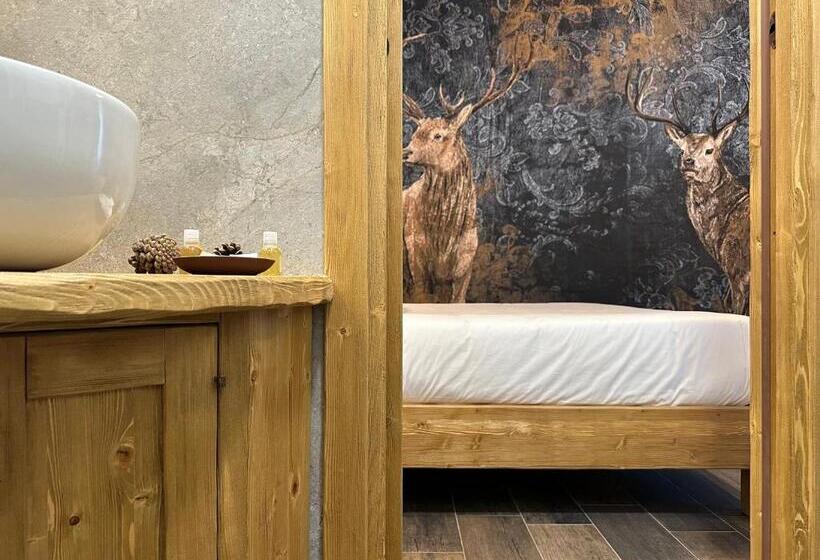 غرفة قياسية ثلاثية, Esplora Lake House