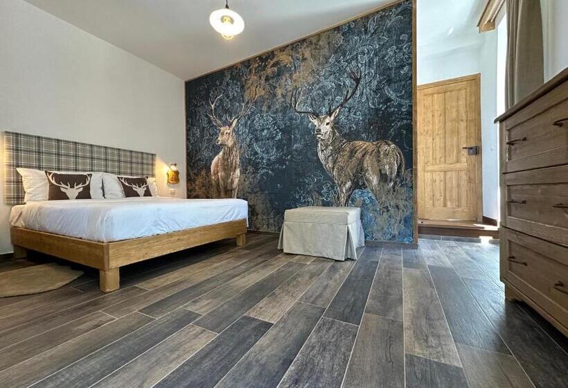 غرفة قياسية ثلاثية, Esplora Lake House