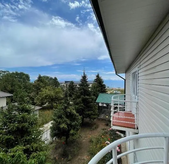 اتاق لوکس خانوادگی, отель на берегу