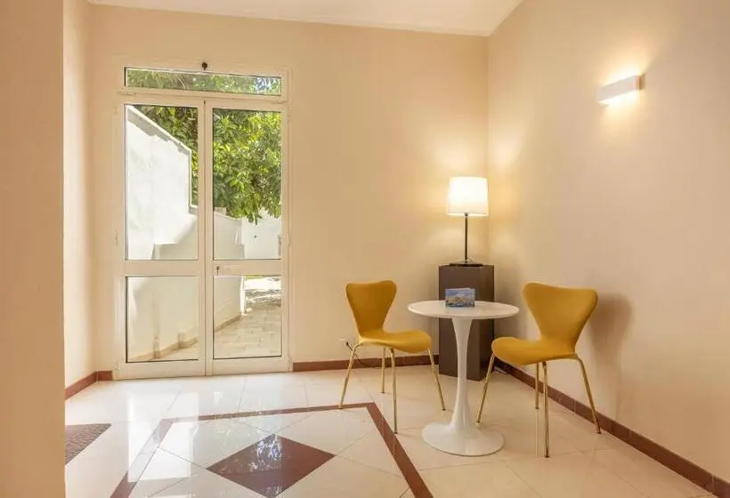 Habitació Deluxe, Jayrò