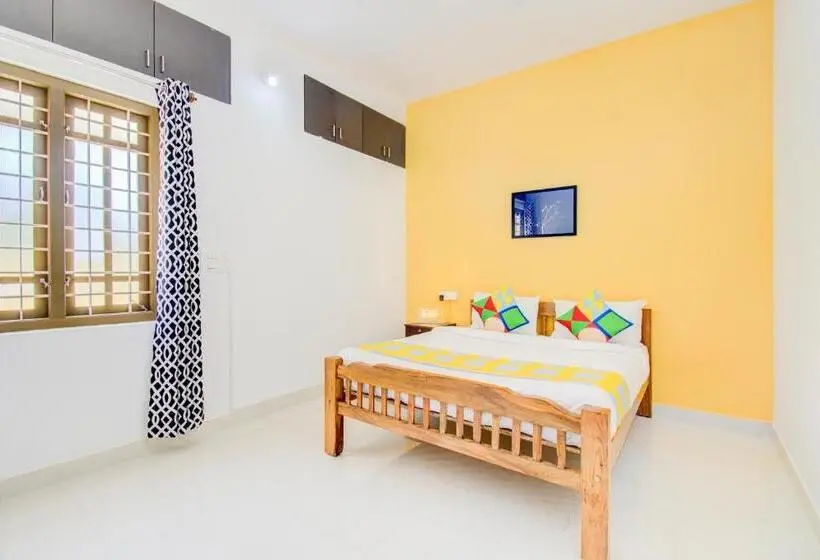 トリプルクラシックルーム, Oyo Safura Residency