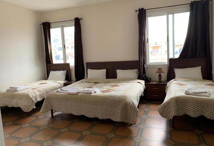 اتاق خانوادگی, Orient