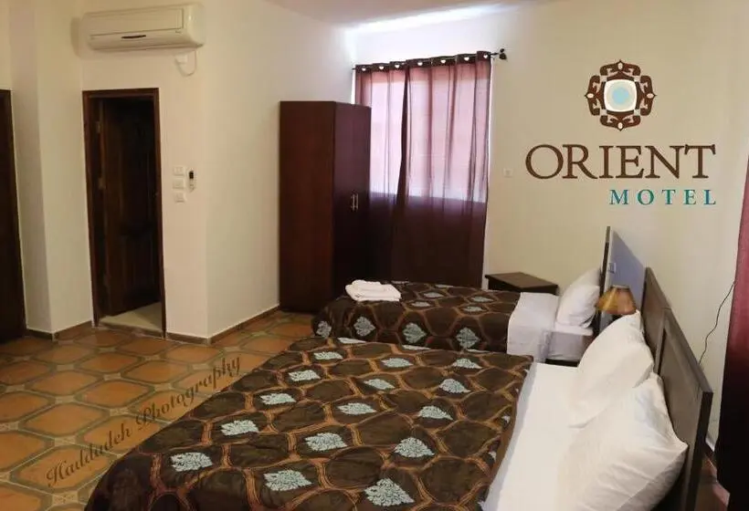 اتاق خانوادگی, Orient