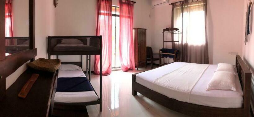 3 Bett Klassisches Zimmer, Sritaly Inn