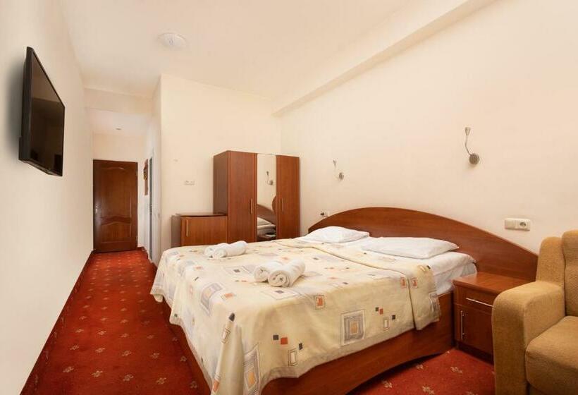 标准间, Arzni Health Resort