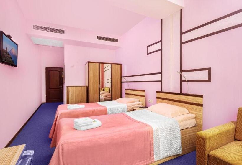 Кровать в Общей Комнате, Arzni Health Resort
