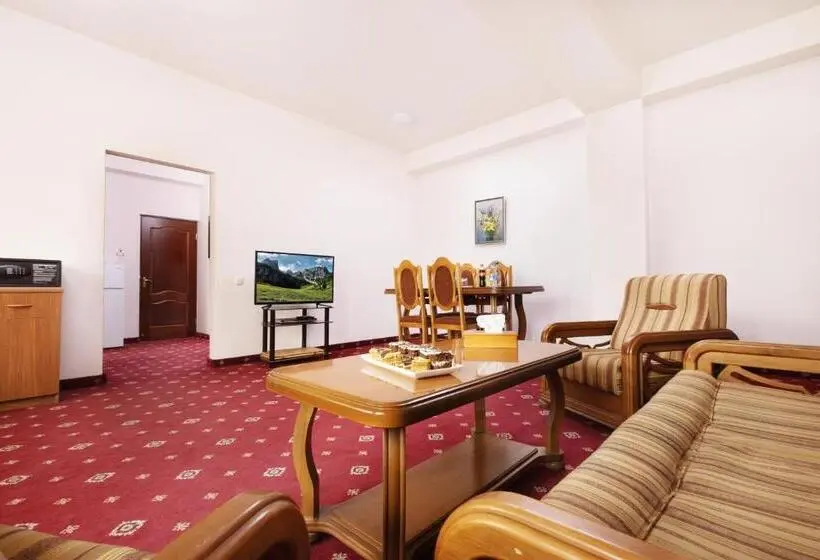 スイート, Arzni Health Resort