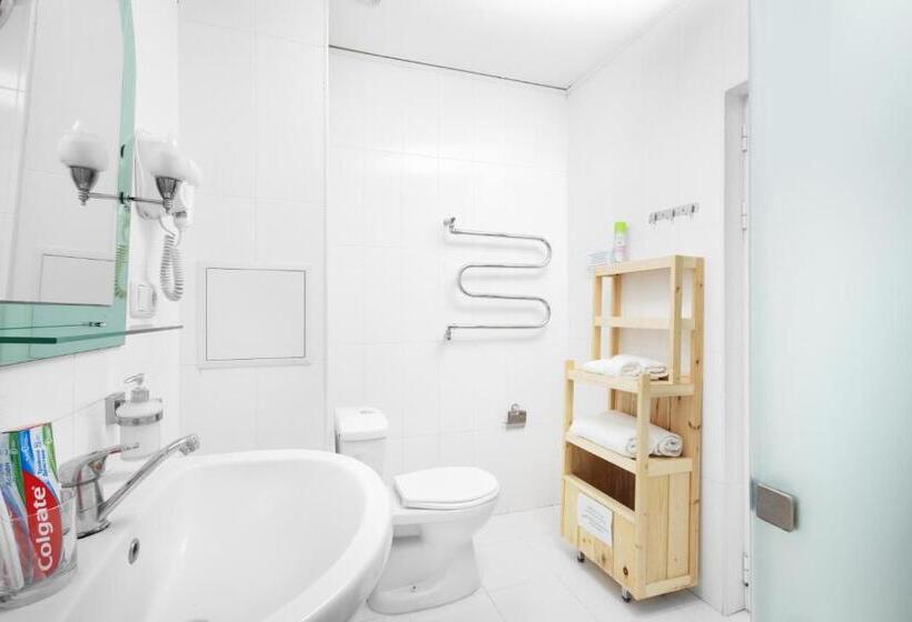 家庭间, Arzni Health Resort