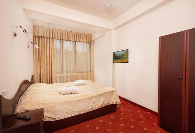 家庭间, Arzni Health Resort