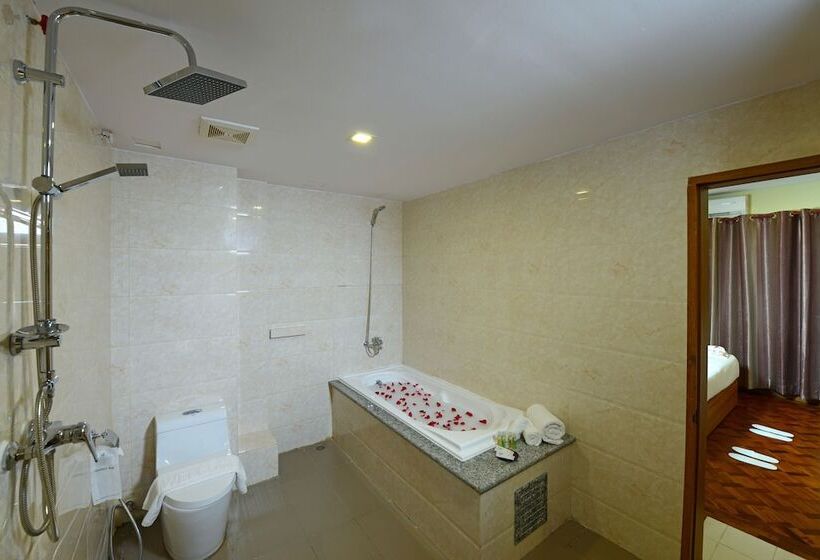 سوییت, H Valley Yangon