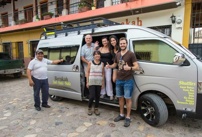 اتاق استاندارد, Berakah B&b  Central Park