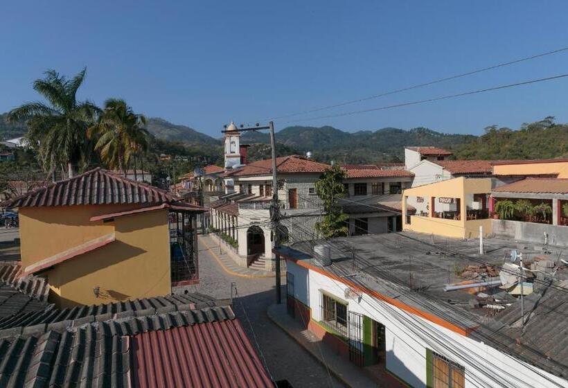 اتاق استاندارد, Berakah B&b  Central Park