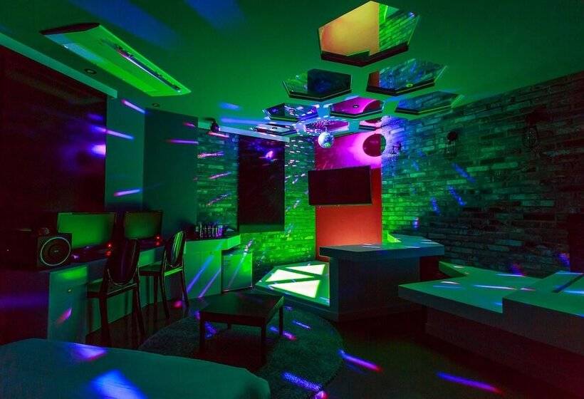 Номер Стандарт, Plein