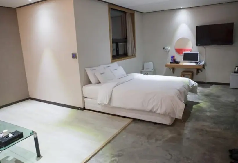 デラックスルーム, Namwon Sanriji Hotel Pension