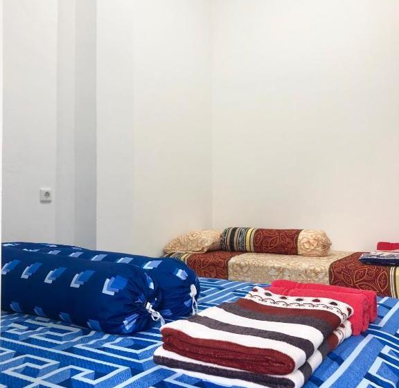 スタンダードトリプルルーム, Smart Residences At Cbd Gading Serpong By Taslim Property