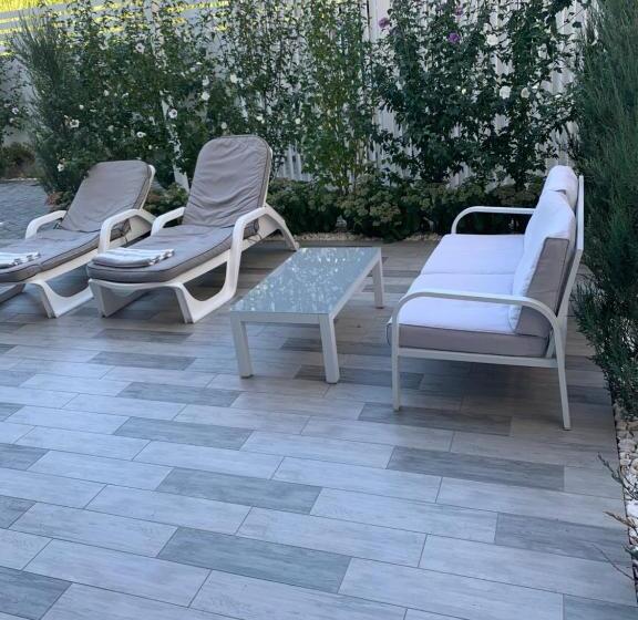 חדר סטנדרט עם טרסה, Zigzag