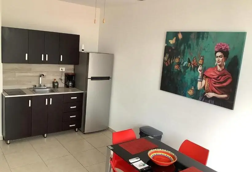 آپارتمان کلاسیک 1 خوابه, Condo Kiaraluna