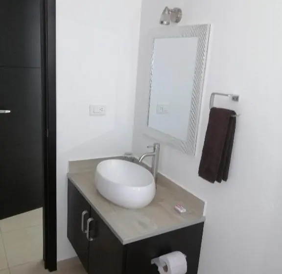 1 Bedroom Penthouse Apartment, Condo Kiaraluna