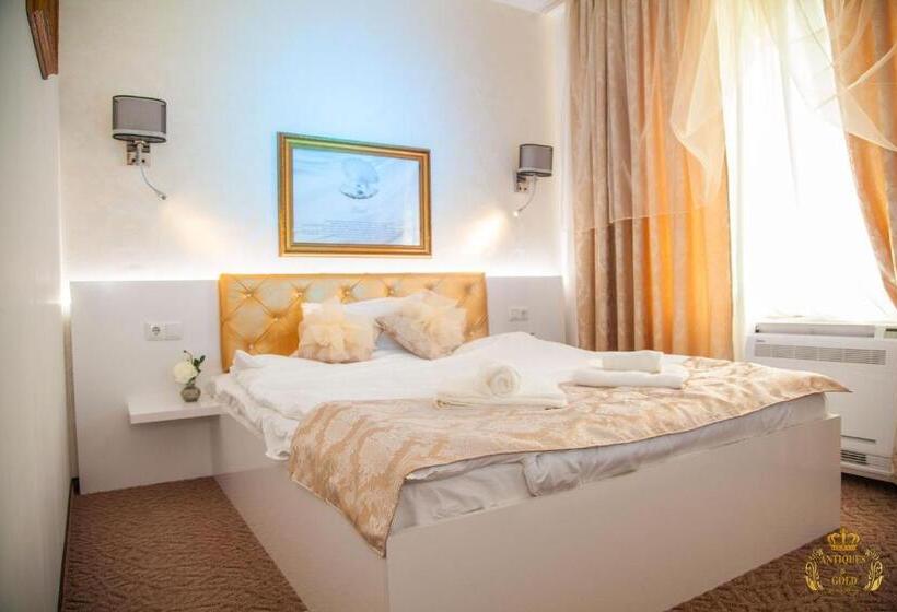 חדר דלוקס, Golden Rooms