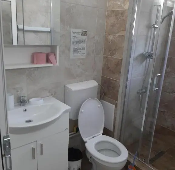 آپارتمان 1 خوابه همکف, Vila Gabi