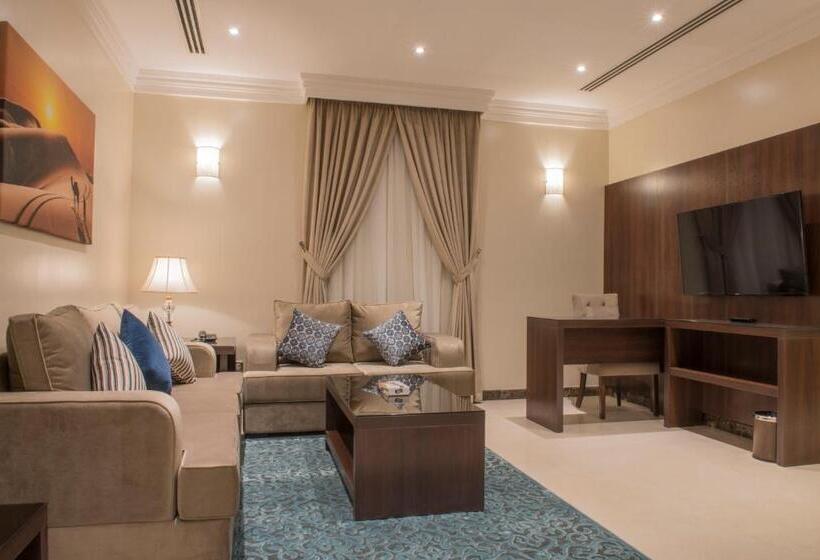 سوییت اجرایی, نورمينا