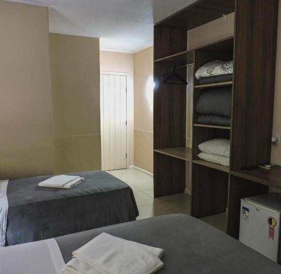 חדר אקזקיוטיב לשלושה, Coimbra Hotel Pousada