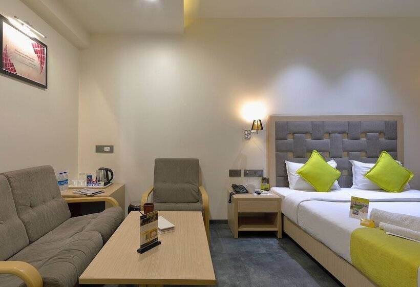 Номер Deluxe, Sifat International