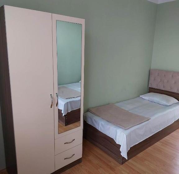 اتاق سه نفره سوپریور با چشمانداز دریا, With Beautiful Sea And Mountain Views