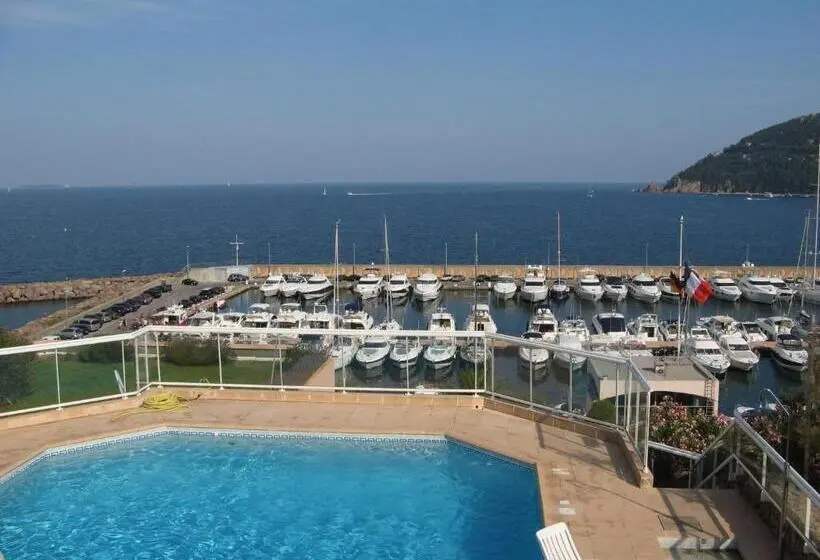 آپارتمان 2 خوابه, Riviera Beach