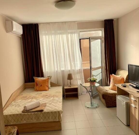 발코니 스탠다드 싱글 룸, Guest House Family