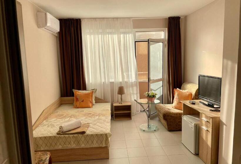 발코니 스탠다드 싱글 룸, Guest House Family