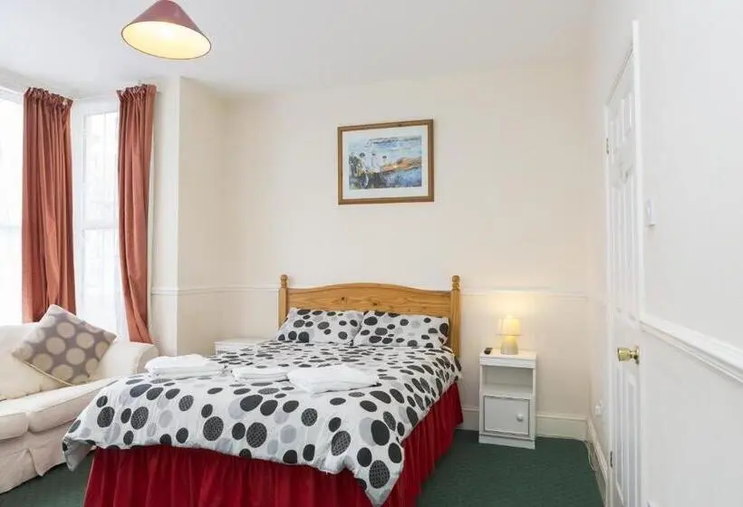 スタンダードルーム, Southend Guest House   Close To Beach, Train Station & Southend Airport