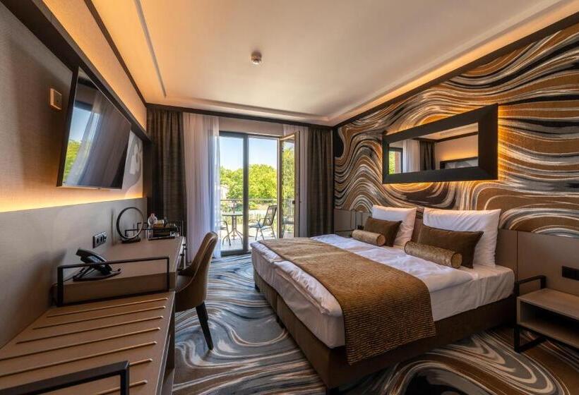 スーペリアールーム, Debrecen