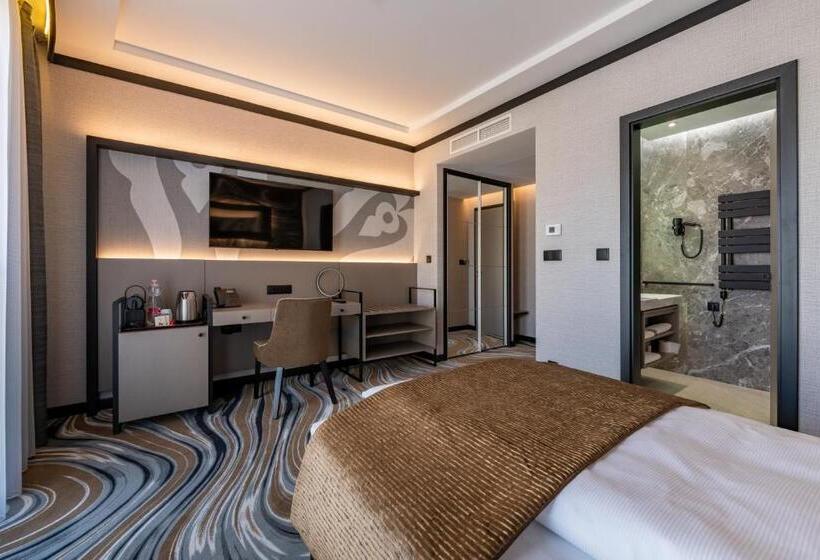 スーペリアールーム, Debrecen