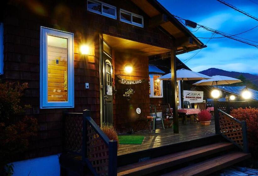 エコノミー4人部屋, Lake Village Donaludo Pension