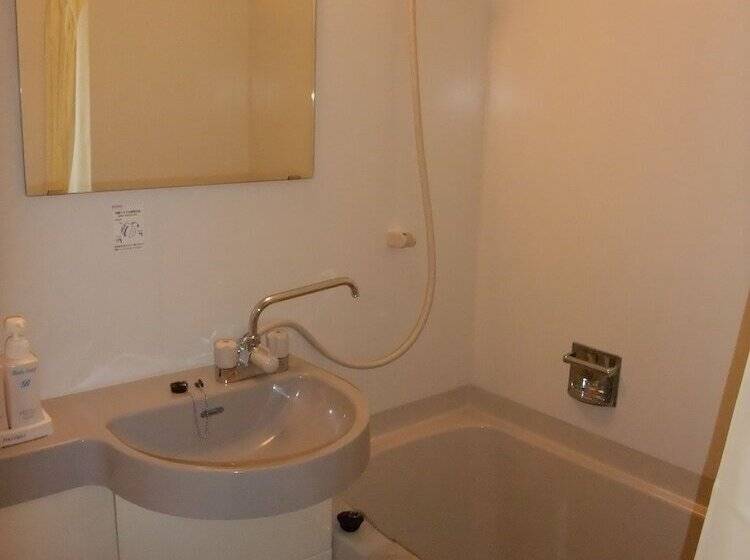 غرفة قياسية فردية, Center Hotel Toyota