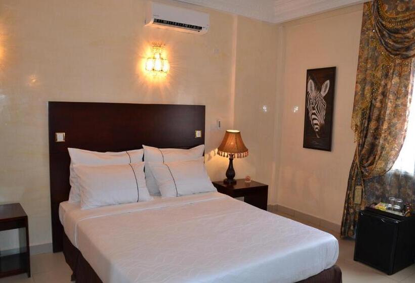 اتاق لوکس, Africa