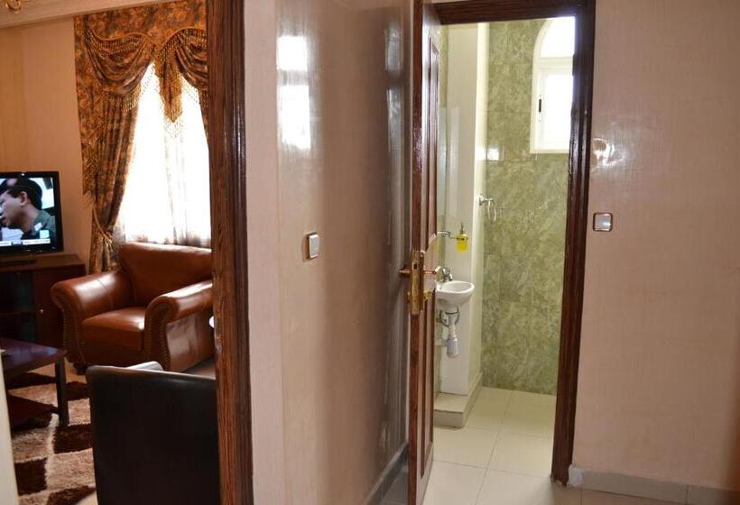 سوییت سوپریور, Africa