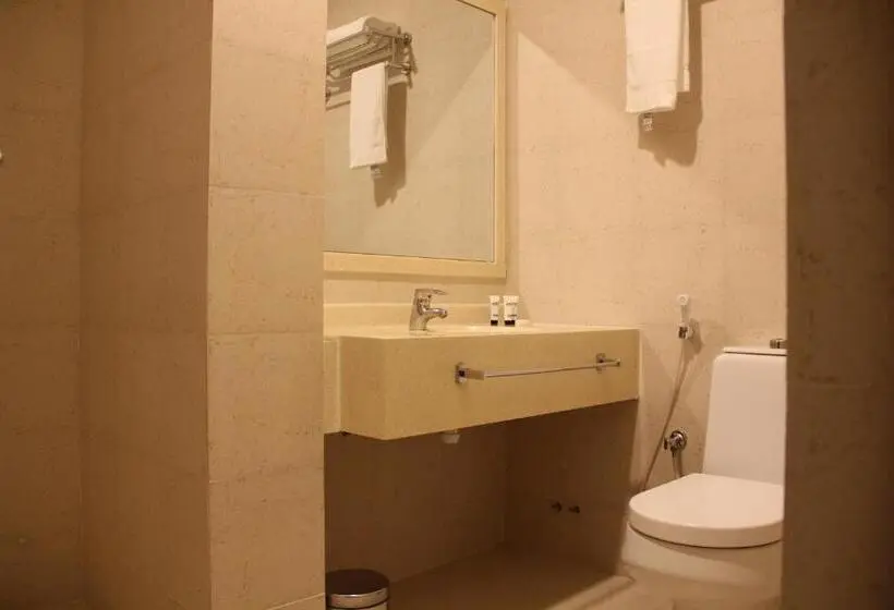 اتاق اکونومی یک تخته, Casablu