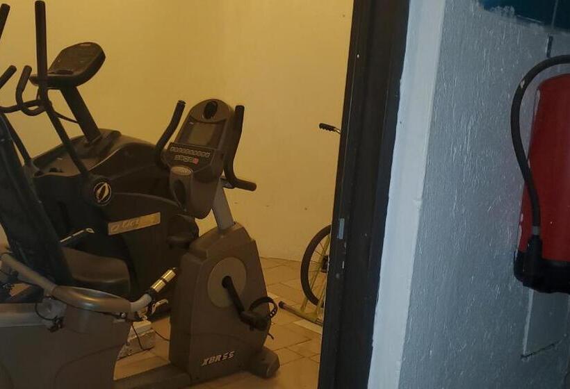 اتاق استاندارد یک نفره, Mowicribs Hotel And Spa