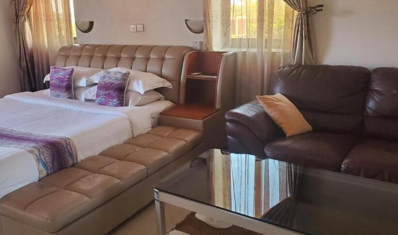 سوییت اجرایی, Mowicribs Hotel And Spa