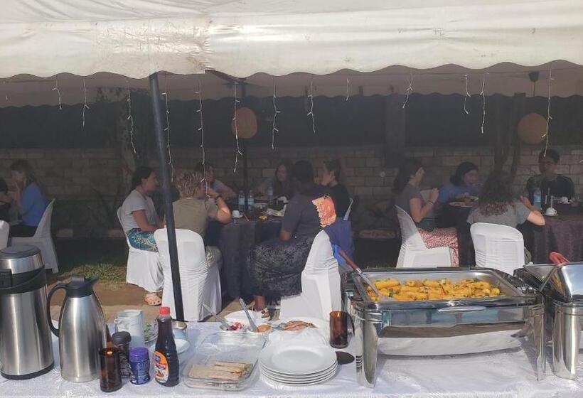 اتاق استاندارد سه نفره, Mowicribs Hotel And Spa