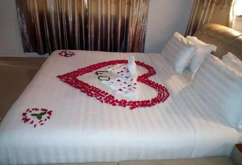 سوییت اجرایی, Mowicribs Hotel And Spa