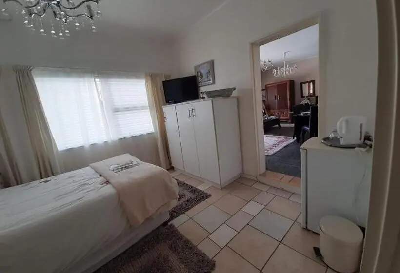 デラックスルーム, Au Plais De Langebaan At Palm Tree Villa