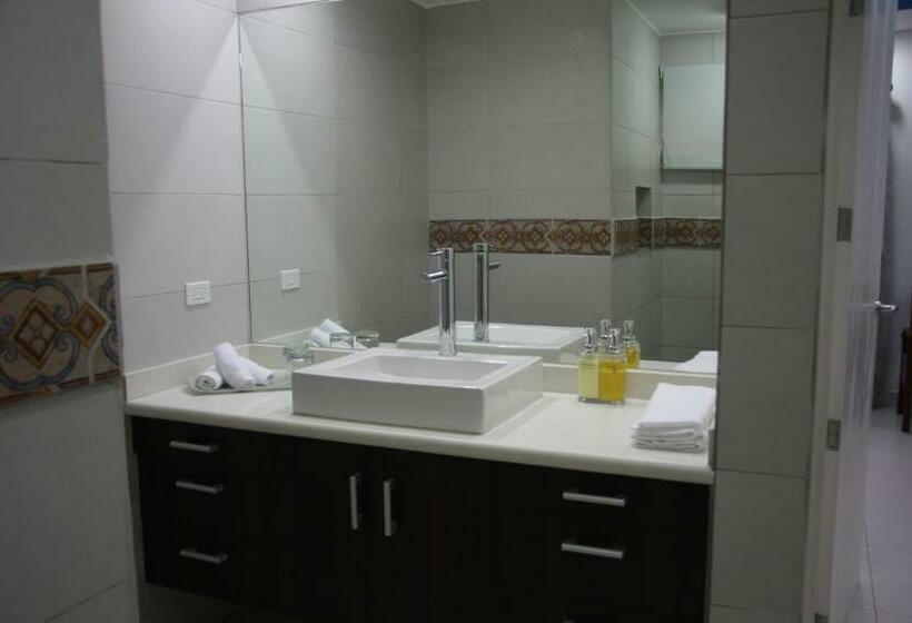 اتاق لوکس با تخت بزرگ, El Mirador Suites