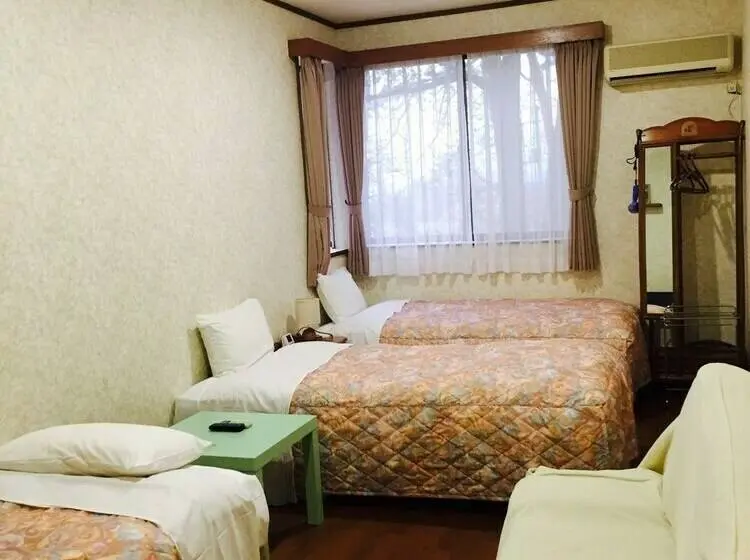 スタンダード４人部屋, Nodoka