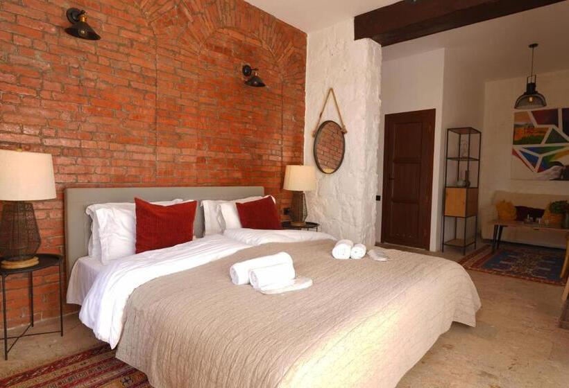 스탠다드 트리플 룸 가든 전망, Toon Armeni Guest House